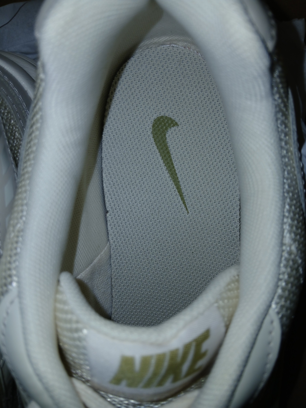 Nike Womens Initiators - Size 10 - Olive/Cream - Picture 8 of 12